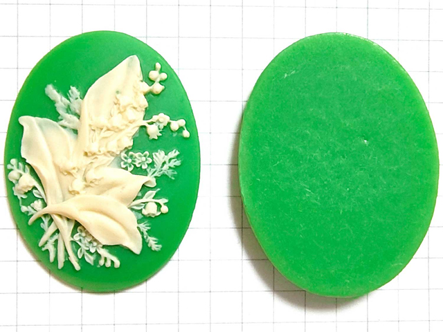 CO471JF　４０×３０　アクリルカメオ　鈴蘭　緑