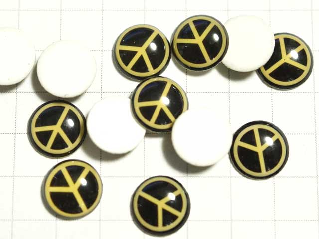 CS522JJ　７ｍｍ　プラスチックカボ　ピースサイン