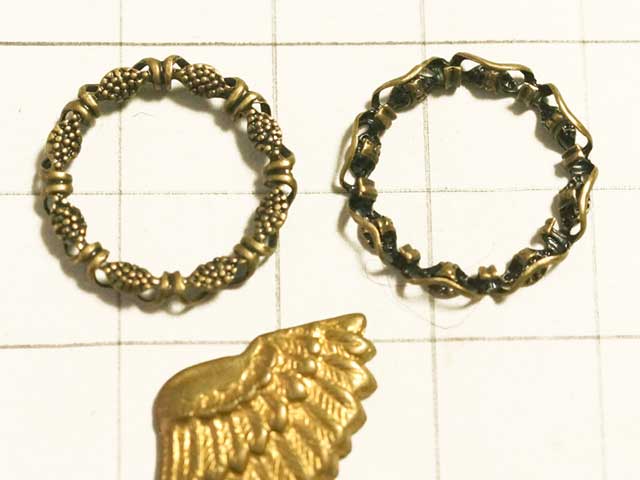 MF649FM　フィリグリー　２３ｍｍ環状　真鍮古美