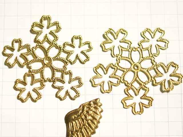 MF881FM　透かし　桜模様　金