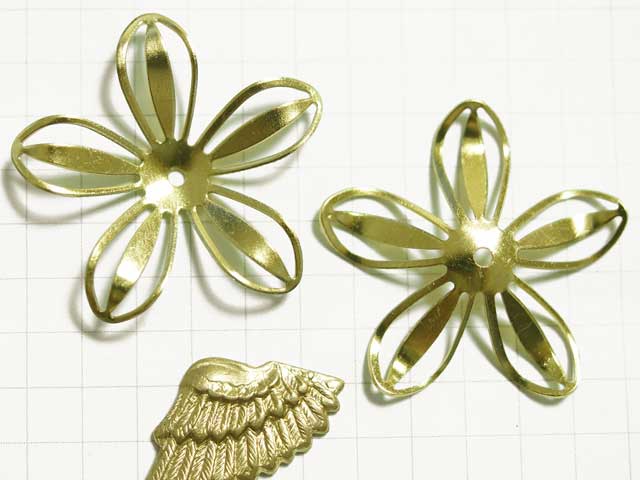 MF913FM　スタンピング　２７ｍｍ　５枚花　金