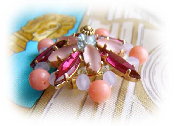 PB01PUS　ヴィンテージストーンのブローチ