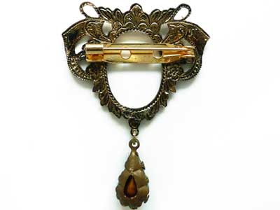 PB01SUS　リヴォリのブローチ