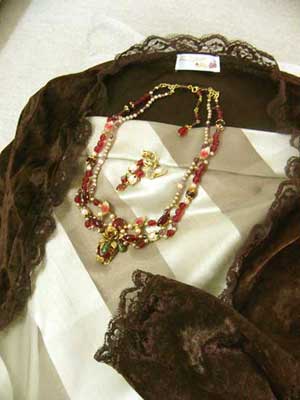 PO02DUS　紅薔薇のデミパリュール