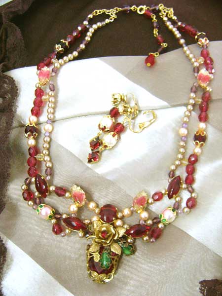 PO02DUS　紅薔薇のデミパリュール