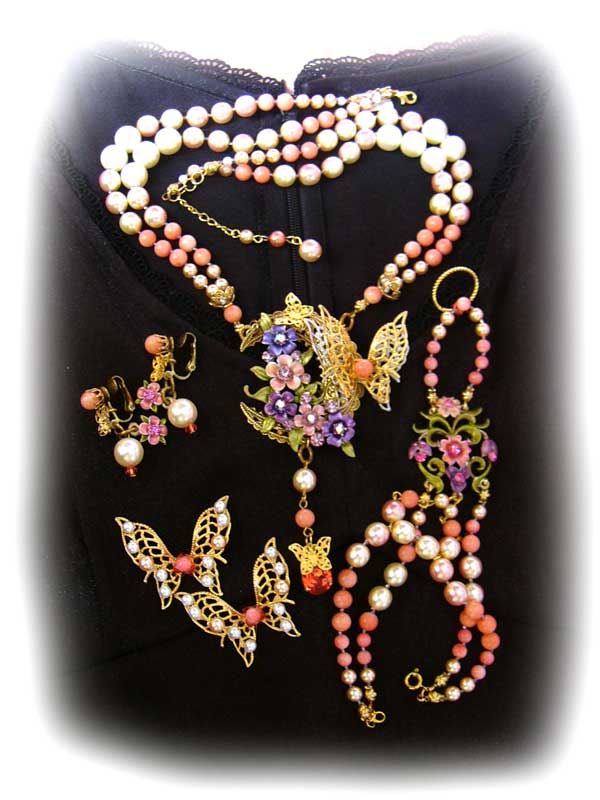 PO08EUS　蝶ちょのパリュール