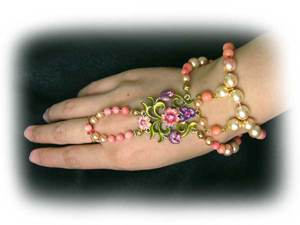 PO08EUS　蝶ちょのパリュール