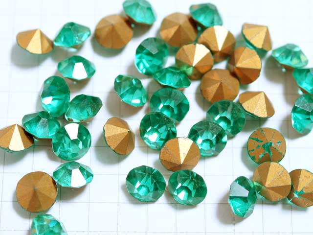 RR230JJ　３４ＳＳ　ラウンド　ライトエメラルド