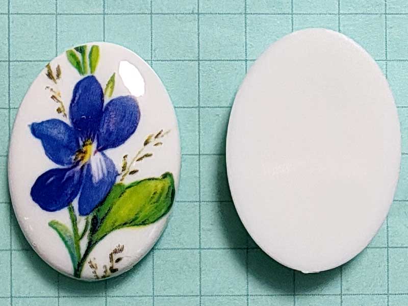 CO256JA　２５×１８　樹脂カメオ　スミレ