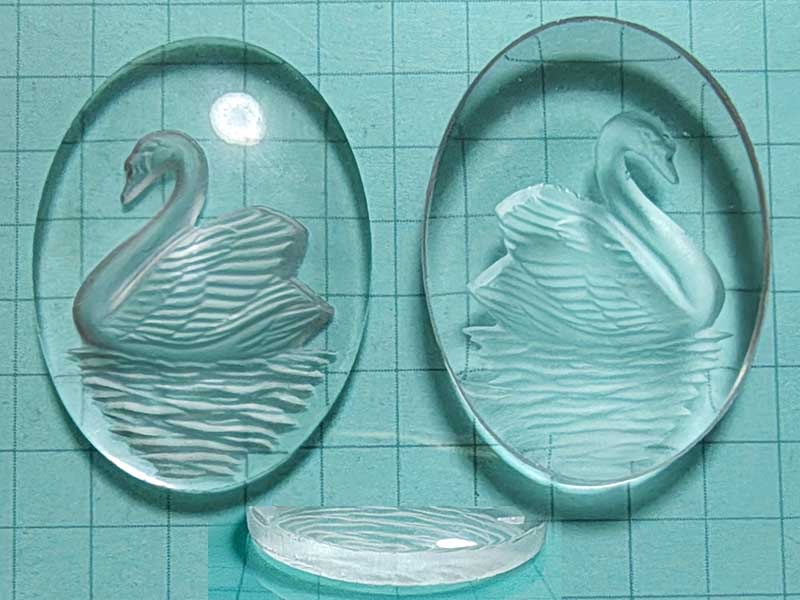 CO301JA　３０×２２　グラスインタリオ　白鳥