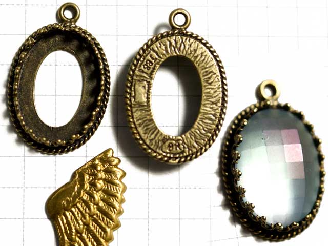 MH010JB　１８×１３　オーバルＳＴ　クラウン爪台　真鍮古美