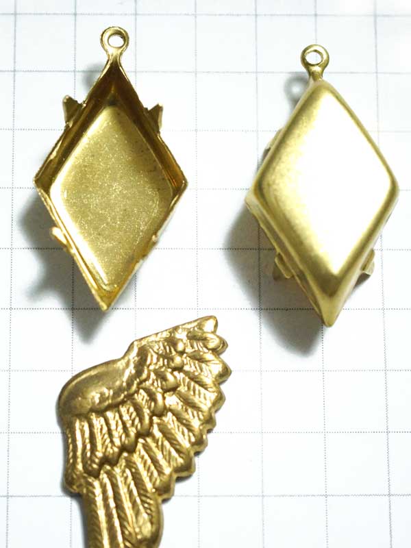 MH102JJ　２１×１２　ダイヤ型セッティング　ＣＢ　真鍮