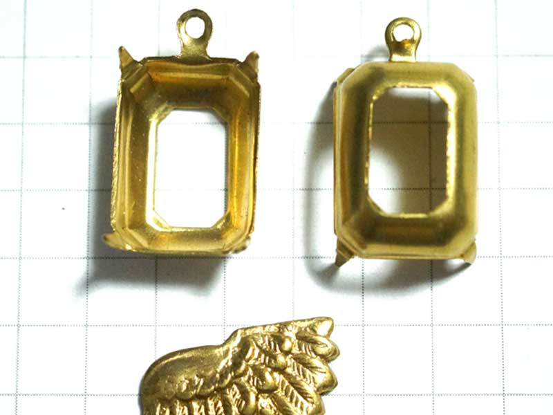 MH104JJ　１４×１０　オクタゴンセッティング　ＯＢ　１カン　真鍮