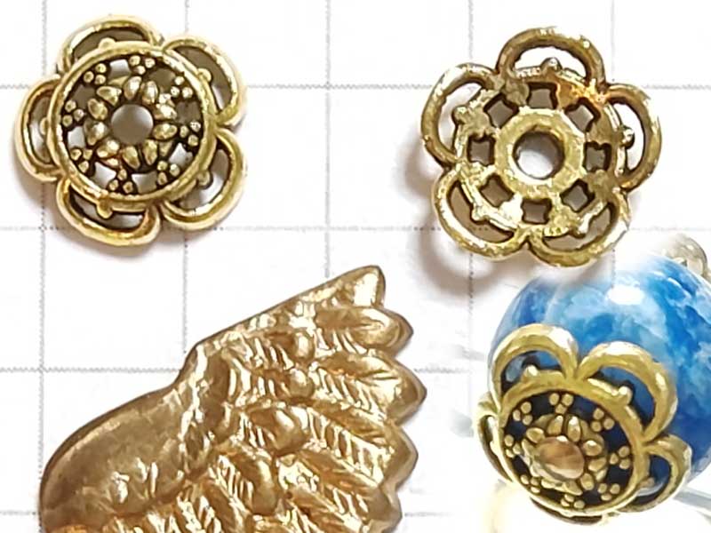 MH194FM　ビーズキャップ　花模様　金古美