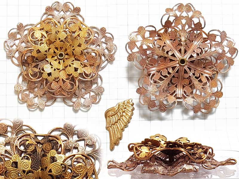 MH206JJ　フィリグリー　３段フラワー　真鍮