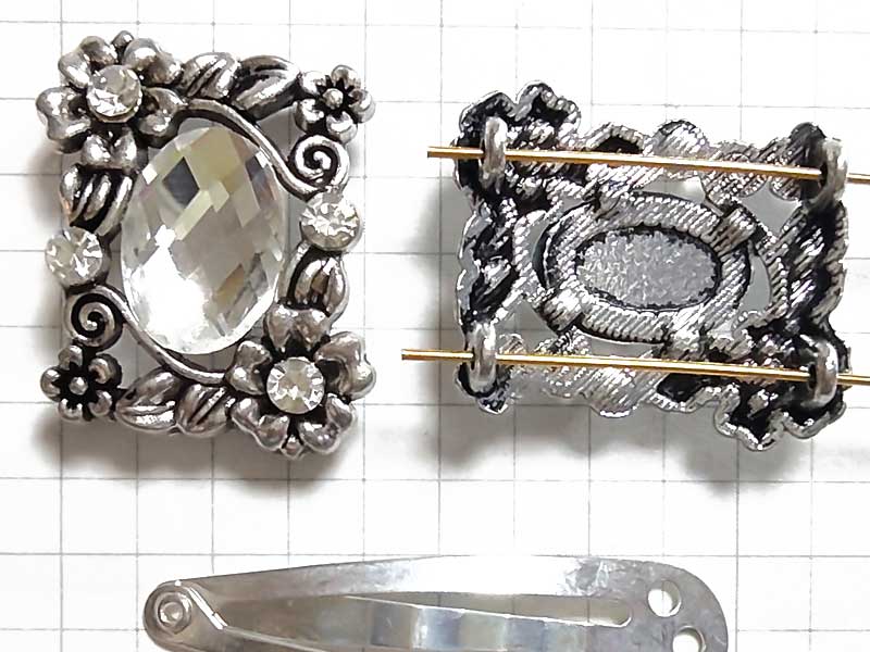 MS514FM　メタルビーズ　花クリスタル　銀古美