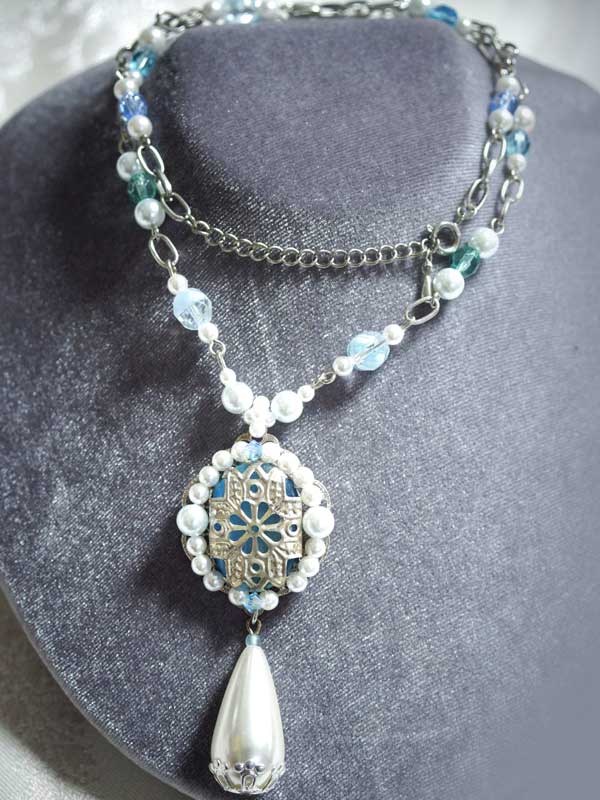 MU33NUS　フィリグリー＆パールのネックレス