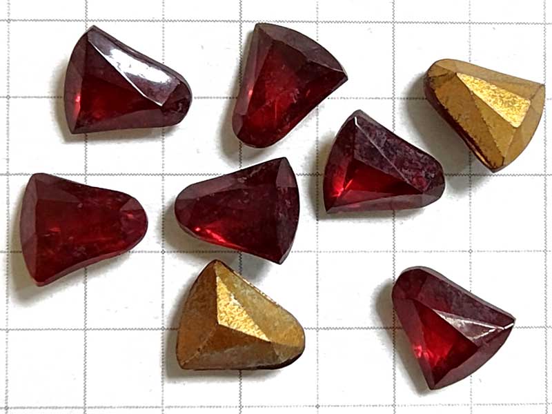 RB28RJJ　８ｍｍ　ベルシェイプ　ルビー