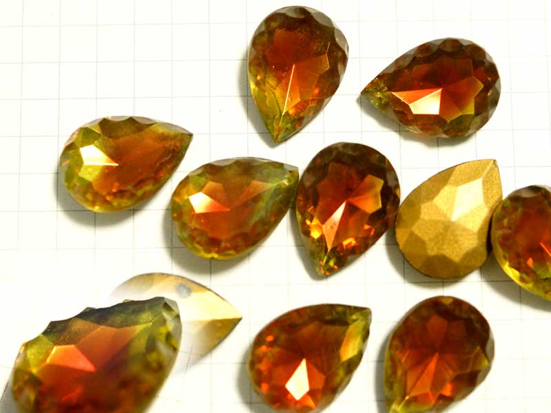 RT187MR １８×１３　彫りドロップ　ルビー＆オリバイン