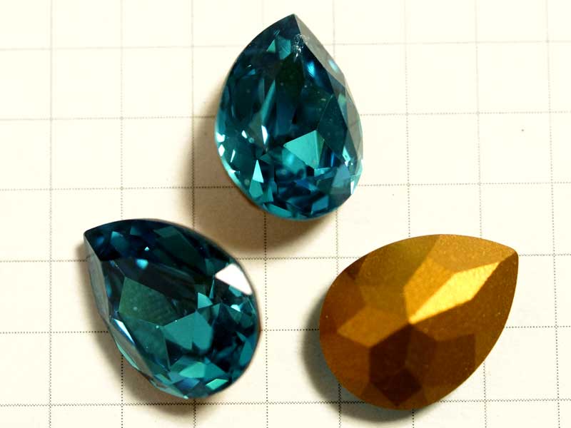 RT190JJ １５×１１　ドロップ　クリスタル　ジルコン