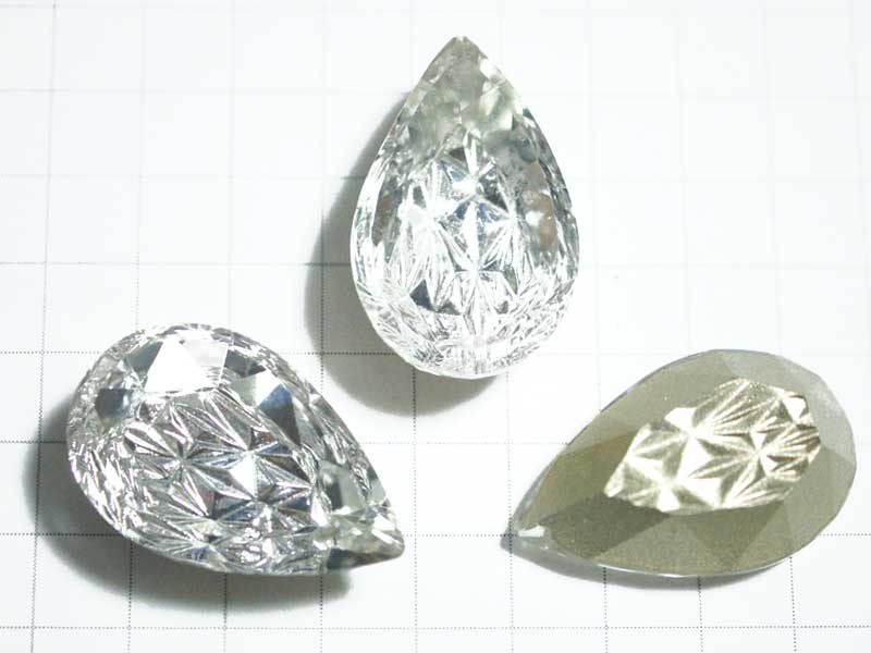 RT199PW　１９×１２　ドロップ　彫模様　ホワイト